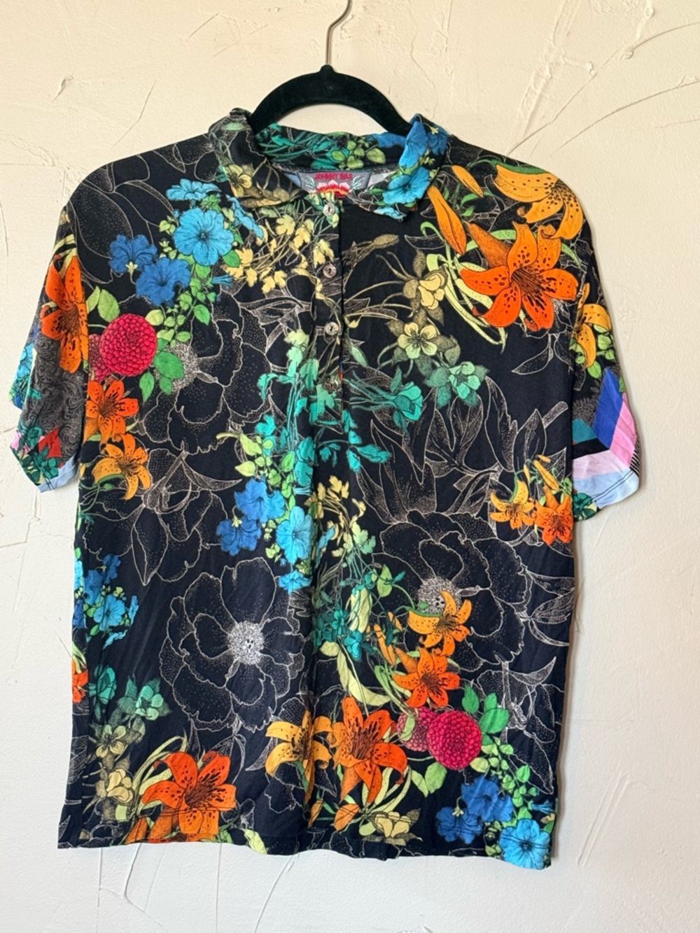 Johnny Was Nero Sequence Floral Print Short Sleeve Shirt - Black Multi